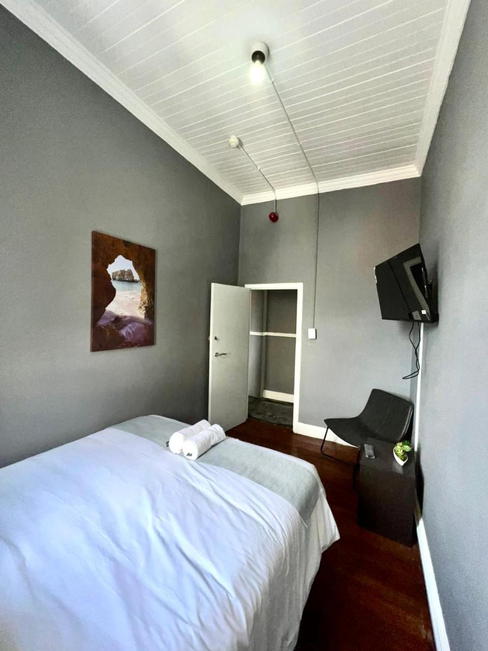 Capepod Sea Point 2*